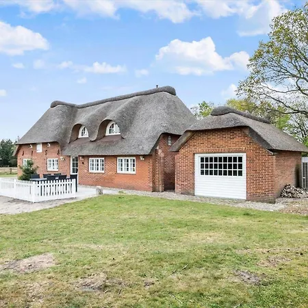 0208-romo-grammarkvej-4 *